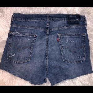 Levi’s cut off shorts